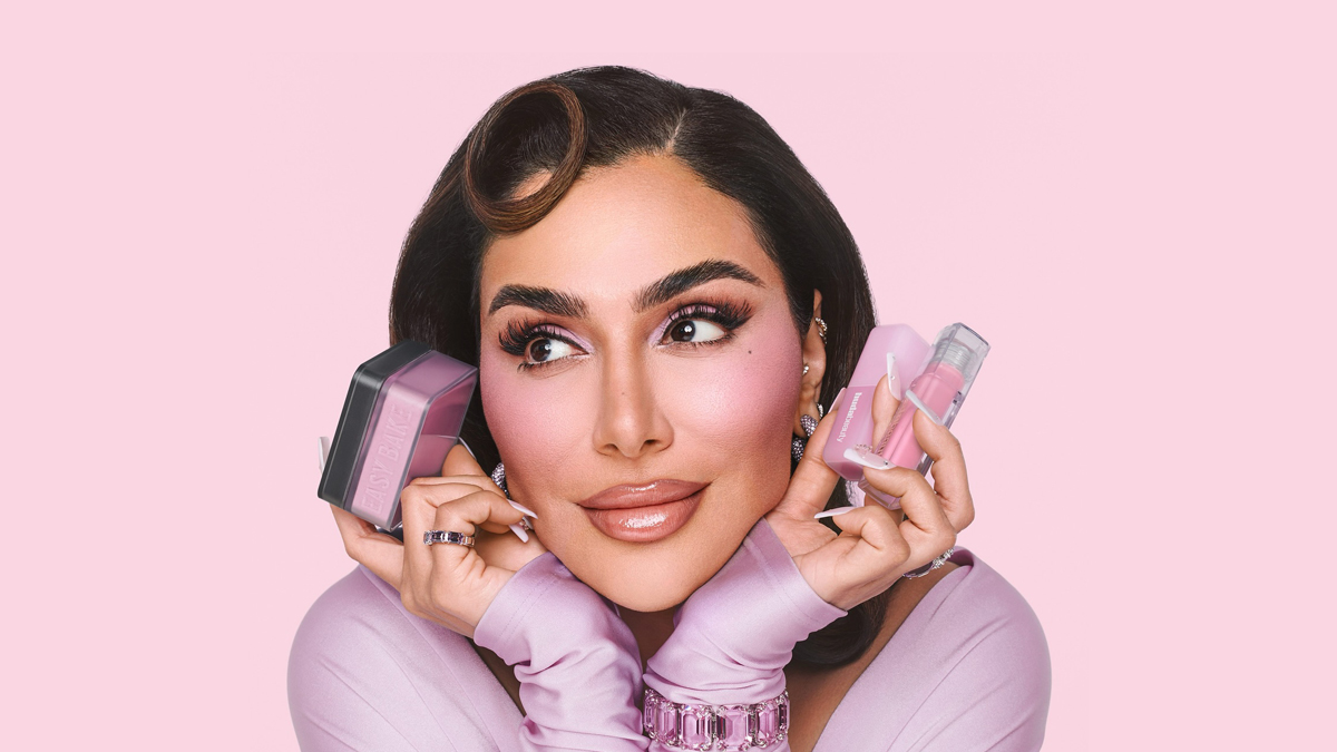 هدى قطان تتصدر صناعة التجميل العالمية لعام 2025