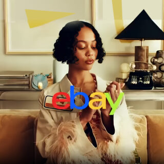 صيحة الأكتاف العريضة تهيمن على مجموعة Saint Laurent لموسم 2025