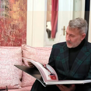 صنادل 2025: أحدث التصاميم العصرية لأناقة مريحة هذا الصيف