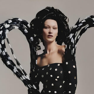 Jam Lips: موضة أحمر الشفاه بلون التوت تسيطر على صيف 2025