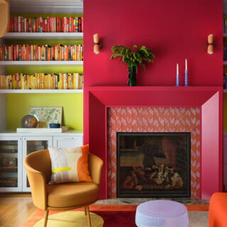 الأحزمة تتصدر صيحات منصات الأزياء العالمية 2025