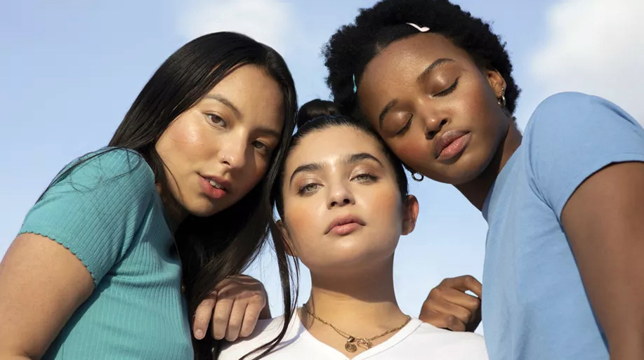 الجمال في عيون Gen Z: إعادة تشكيل المعايير ونظرة جديدة