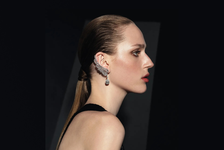 Chanel تطلق مجموعة مجوهرات “Reach for the Stars” مستلهمة من سحر هوليوود الكلاسيكية