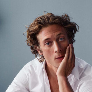 Miley Cyrus تخطف الأنظار بإطلالة Schiaparelli في مهرجان Tribeca 2025