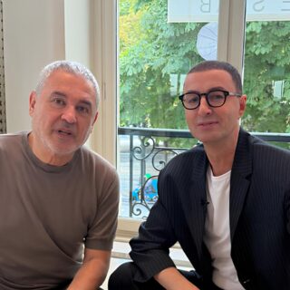 الرفاهية على الشاطئ: صيف أنيق بتوقيع كبرى دور الأزياء العالمية