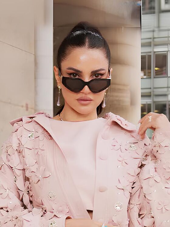 Haute Couture Week: نجمات يضيئن منصات Tony Ward وGeorges Hobeika