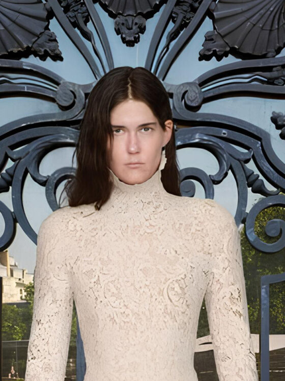 Paris Haute Couture: اليوم الثالث يقدّم وداعات مؤثرة وإبداعات جليدية للأناقة الجديدة