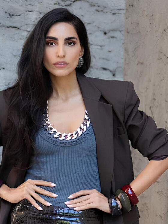 Farnoush Hamidian تخطف الأضواء في Paris Haute Couture لخريف وشتاء 2026