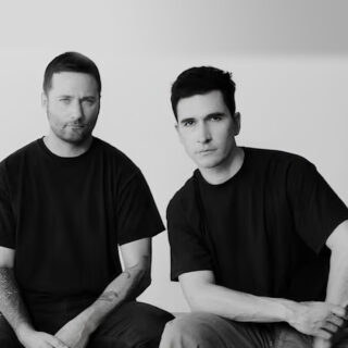 قميص Luca Guadagnino يعيد قصة 1950 بتوقيع Dior