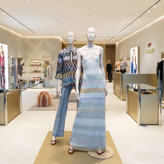 Le Dix من بالنسياغا تعود بشكل جديد