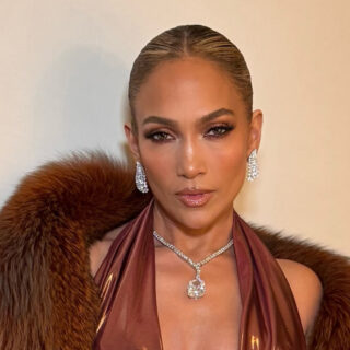 اليوم الثامن من أسبوع الموضة في باريس بين الأنوثة والخيال والعلم