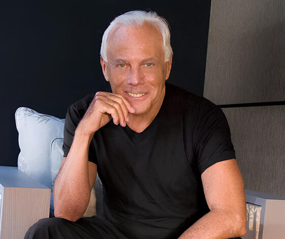 مصممون بارزون غيّروا عالم الأزياء دون دراسة التصميم