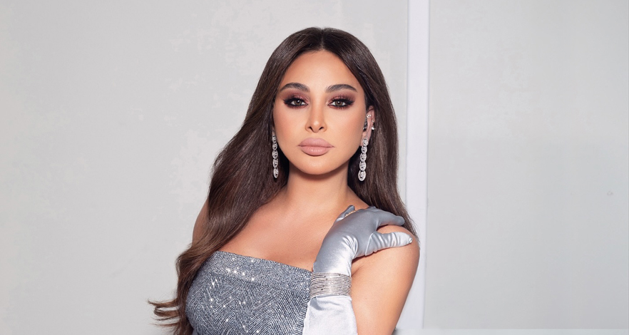 إليسا تتألق بفستان فضي من Ermanno Scervino في موسم الرياض