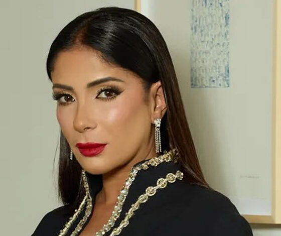 منى زكي تجسّد السينما العربية بأناقة لافتة