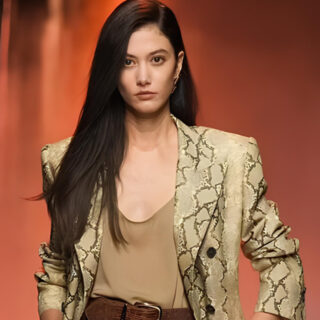 جورج حبيقة في أسبوع الموضة بباريس: ربيع وصيف 2026 يدعو لتأمل الجمال