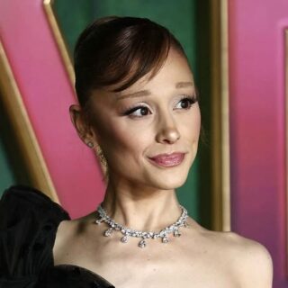 سلمى أبو ضيف أول سفيرة عربية للعلامة العالمية  LOEWE