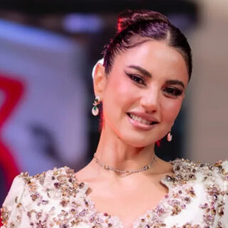 نجمات هوليوود يودّعن أكتوبر 2025 بإطلالات أنيقة وجذّابة