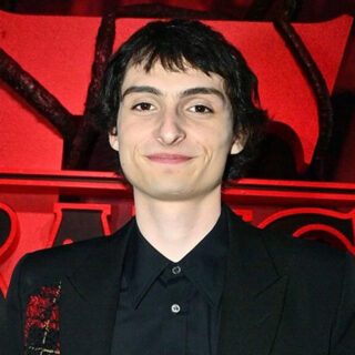 من برلين إلى جاكرتا… نانسي عجرم تختار التصاميم اللبنانية لتتألق عالميًا