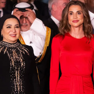 النجمات يتألقن بإطلالات فرعونية مستوحاة من عبق التاريخ