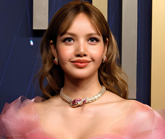 أجمل إطلالات النجمات في 2025: من السجادة الحمراء إلى قلب الموضة