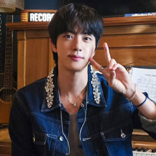 Robert Redford Look… مدرسة في الأناقة الرجالية