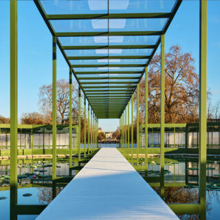 عودة الـTiara… بريق ملكي يزيّن عالم الموضة