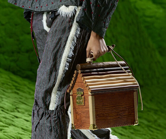 حقائب الموسم من منصات باريس