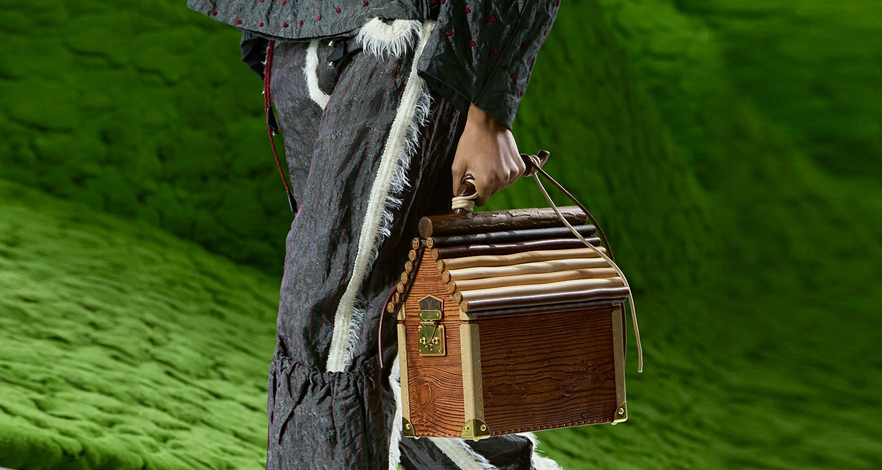 حقائب الموسم من منصات باريس