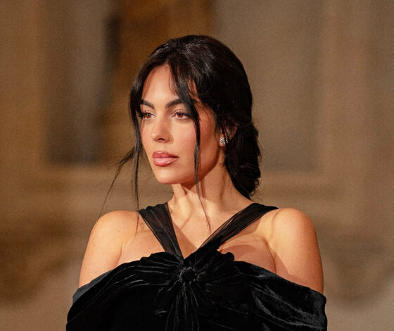 إطلالات المشاهير في عرض Valentino “Interferenze” لخريف/شتاء 26/27