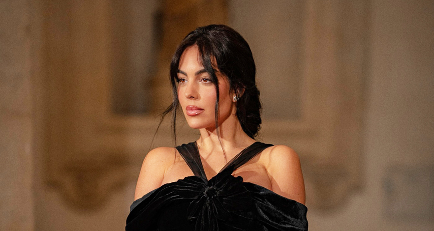 إطلالات المشاهير في عرض Valentino “Interferenze” لخريف/شتاء 26/27