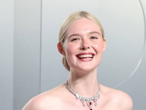 مكياج نجمات الأوسكار 2026: بشرة مضيئة وأناقة بلا مبالغة