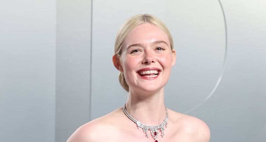 مكياج نجمات الأوسكار 2026: بشرة مضيئة وأناقة بلا مبالغة