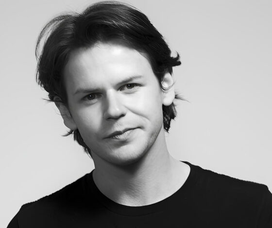 Mulberry تعود…. بقيادة Christopher Kane