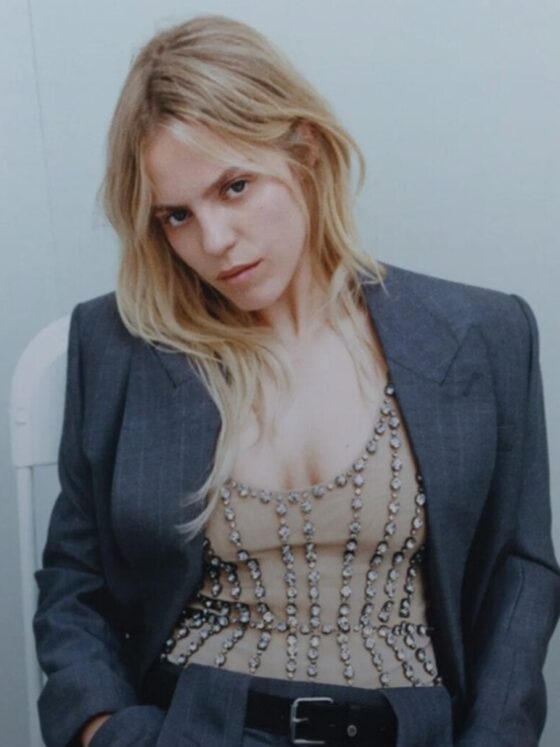 بعد 20 عامًا… ستيلّا مكارتني تعود إلى H&M بتعاون جديد