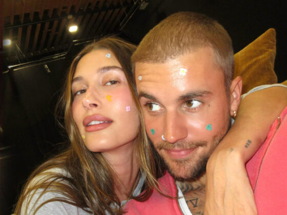 Hailey Bieberوزوجها Justin يطلقان منتجات جديدة من علامة Rhode.