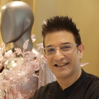 اطلالات النجمات في  Olivier Awards