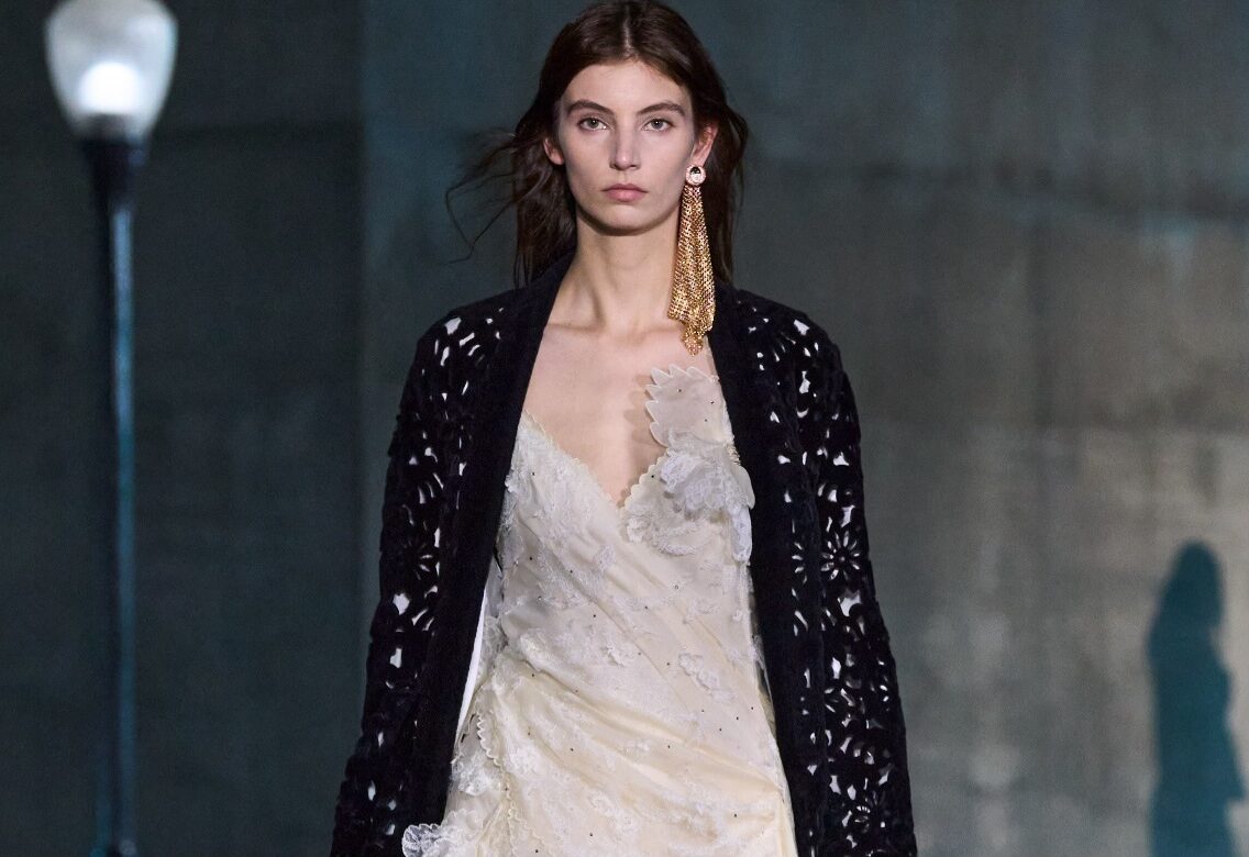Dior Cruise 2027… أول رؤية سينمائية لـ Jonathan Anderson مع الدار