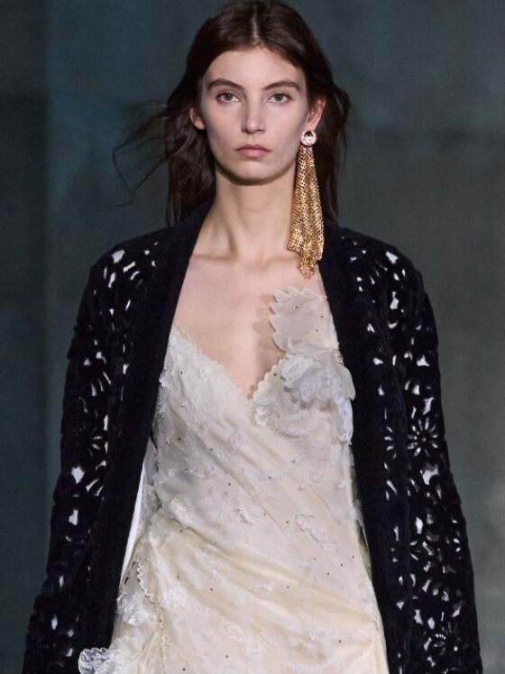Dior Cruise 2027… أول رؤية سينمائية لـ Jonathan Anderson مع الدار
