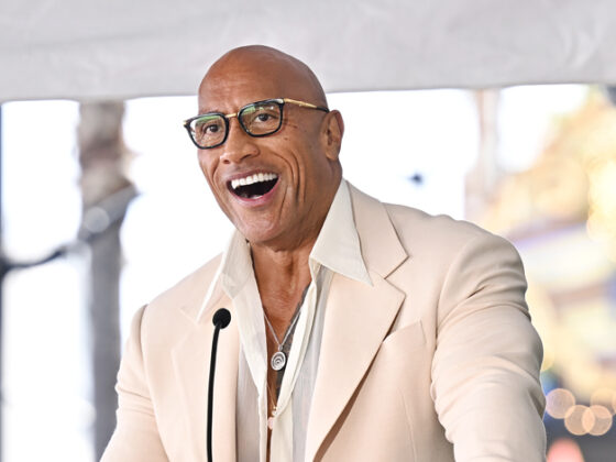 Dwayne Johnson يتألق بمجوهرات Chopard في لوس أنجلوس