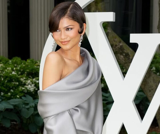 عرض Louis Vuitton Cruise 2027 بحضور لافت للنجمات