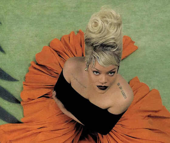 Rihanna تستعرض أناقتها بإطلالات متنوعة وفاخرة