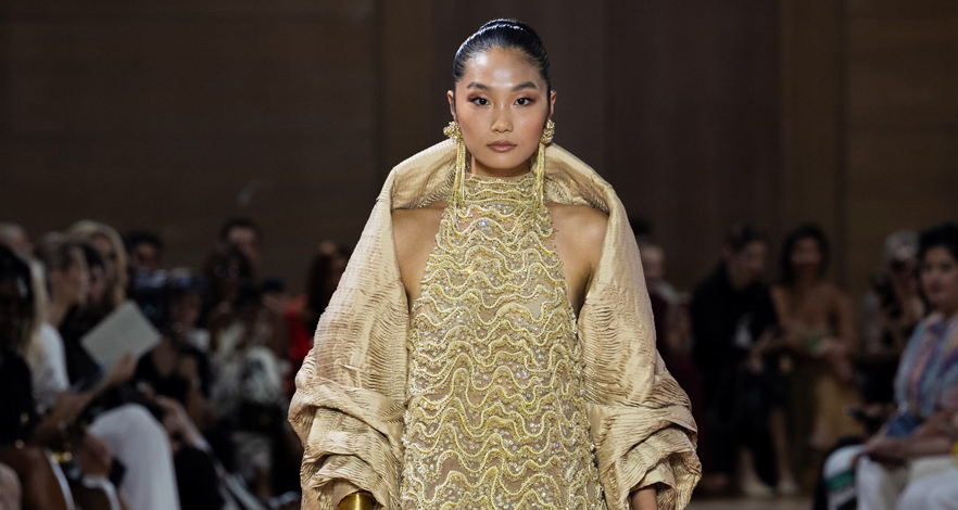 Tony Ward يحول الكثبان إلى هوت كوتور