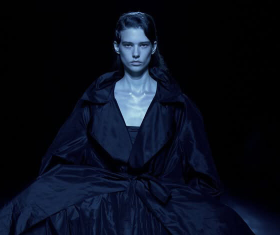 Boloria.. أول مجموعة تحمل توقيع Olivier Theyskens