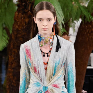 Rahul Mishra يقدم DEVI في باريس للهوت كوتور