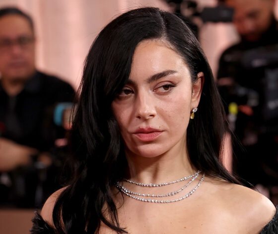 عيد ميلاد Charli XCX الـ34.. عام من التألق