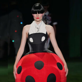 نجوم بإطلالات من Balenciaga في Kering Foundation Gala