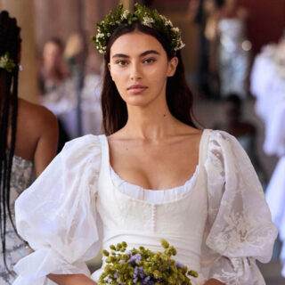 إطلالات النجوم في حفل إيلي صعب وH&M أمام أهرامات الجيزة